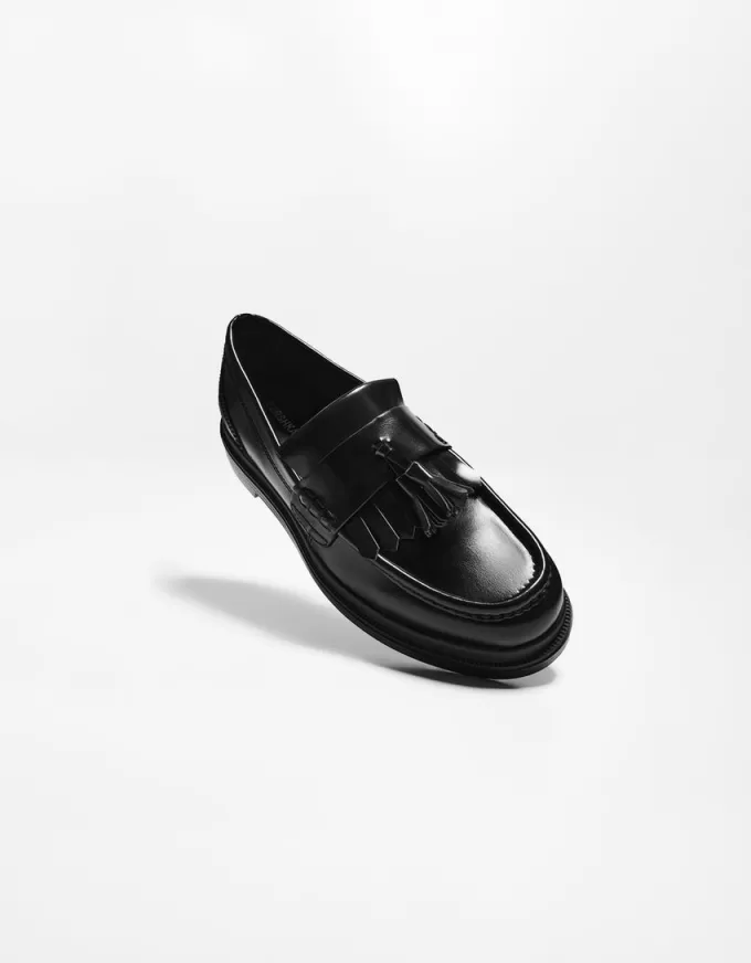 Mocassini con frange e nappine Mocassini con frange e nappine