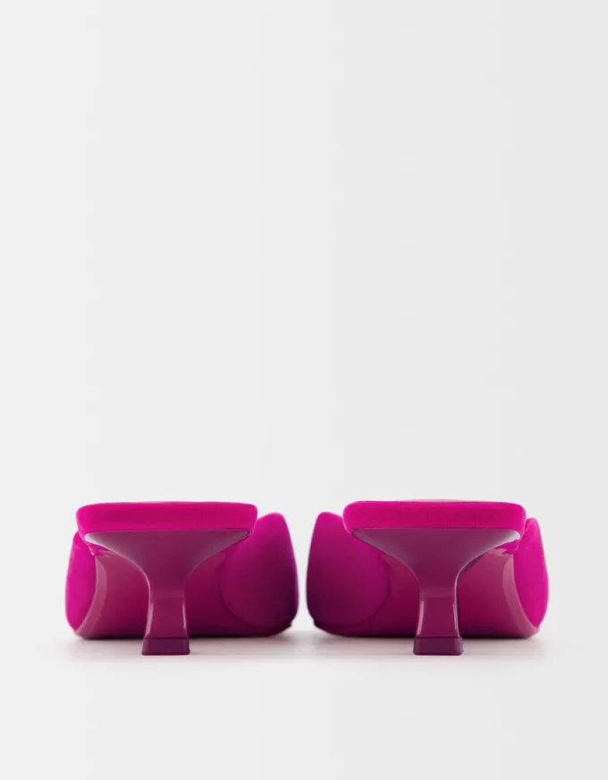 Mules in velluto con tacco