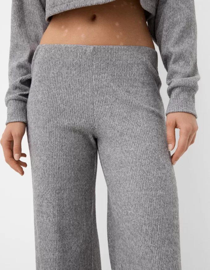 Pantaloni a gamba larga morbidi al tatto a costine