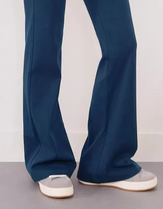 Pantaloni a zampa d’elefante