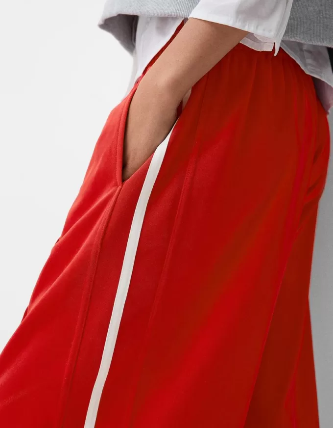 Pantaloni con bande laterali