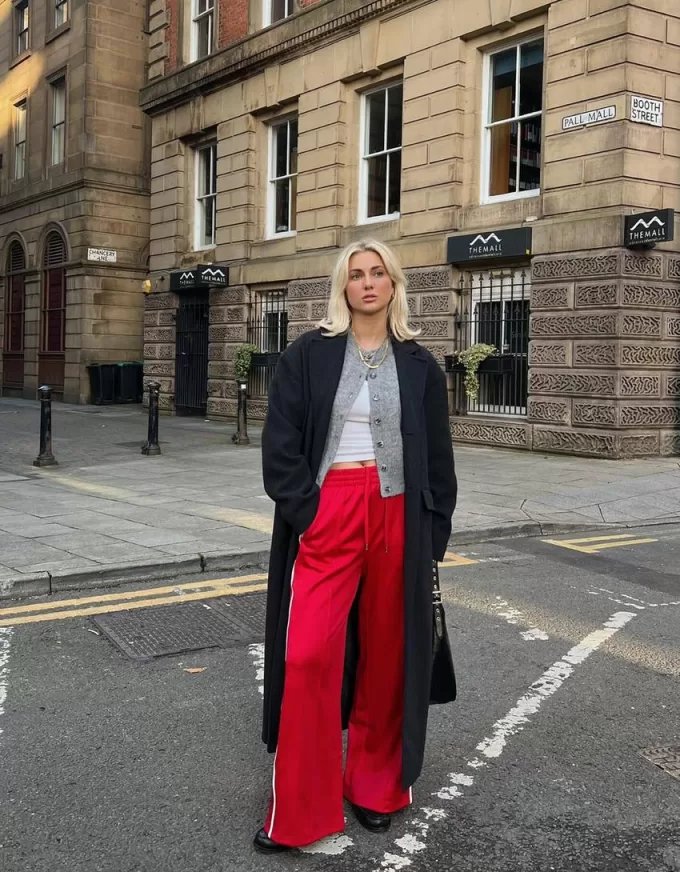 Pantaloni con bande laterali