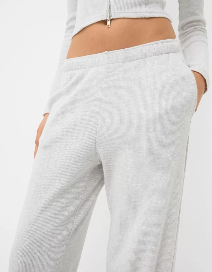 Pantaloni con texture waffle