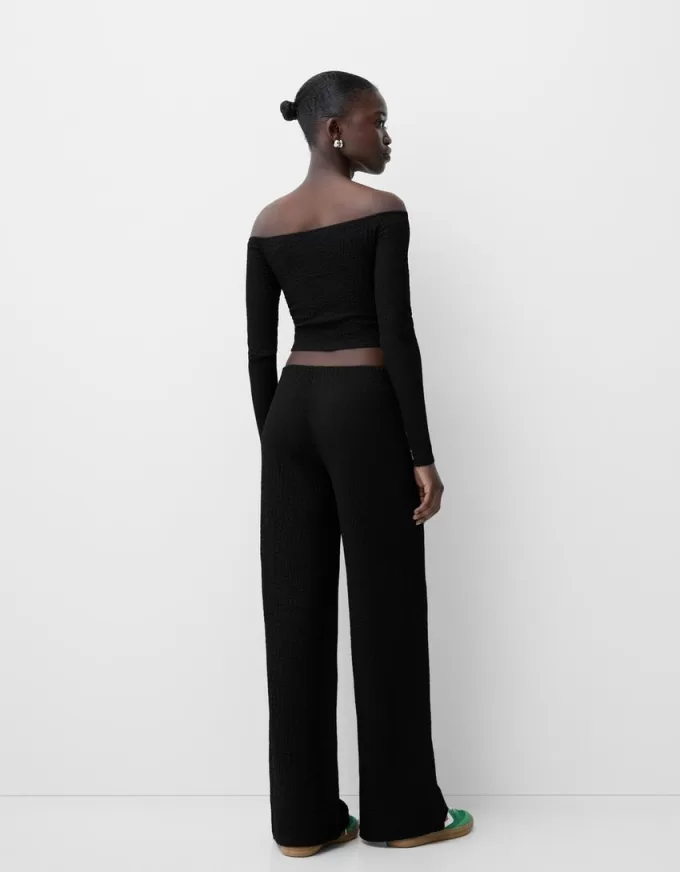 Pantaloni goffrati a gamba larga