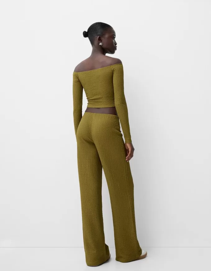 Pantaloni goffrati a gamba larga