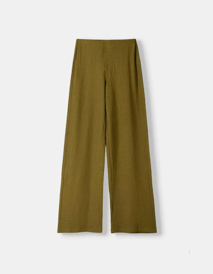 Pantaloni goffrati a gamba larga
