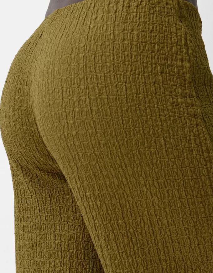 Pantaloni goffrati a gamba larga