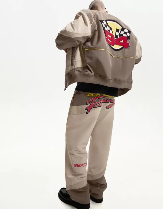 Pantaloni larghi della tuta Nascar