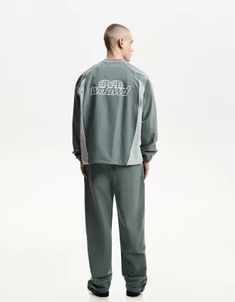 Pantaloni larghi tecnici 1 330x423 - Pantaloni larghi tecnici