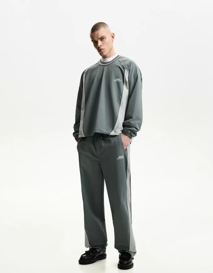 Pantaloni larghi tecnici Pantaloni larghi tecnici