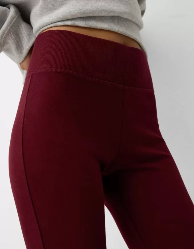 Pantaloni svasati in vita a costine