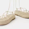 Sandali bassi in juta allacciati