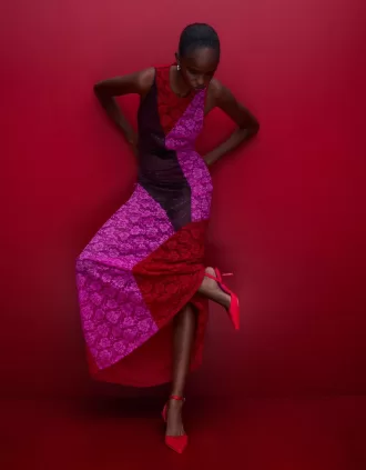 Sandali con tacco gattino e cinturino alla caviglia