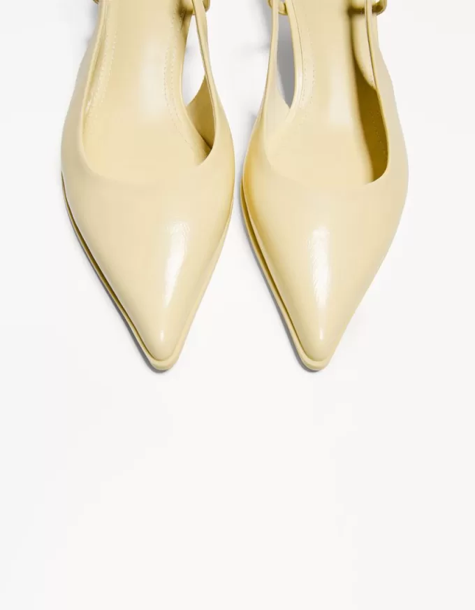 Scarpe con tacco a gattino