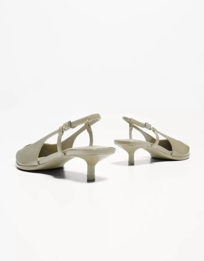 Scarpe con tacco a gattino