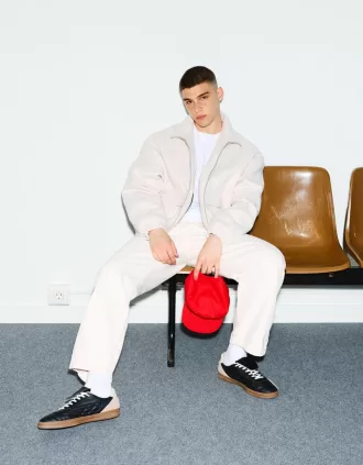 Scarpe da calcio retrò con linguetta