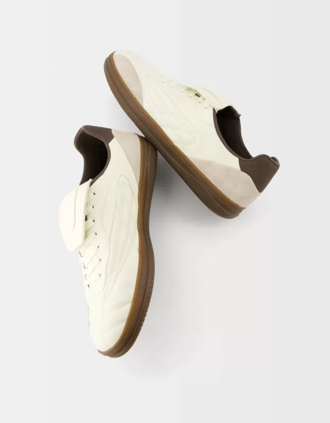 Scarpe da calcio retrò con linguetta