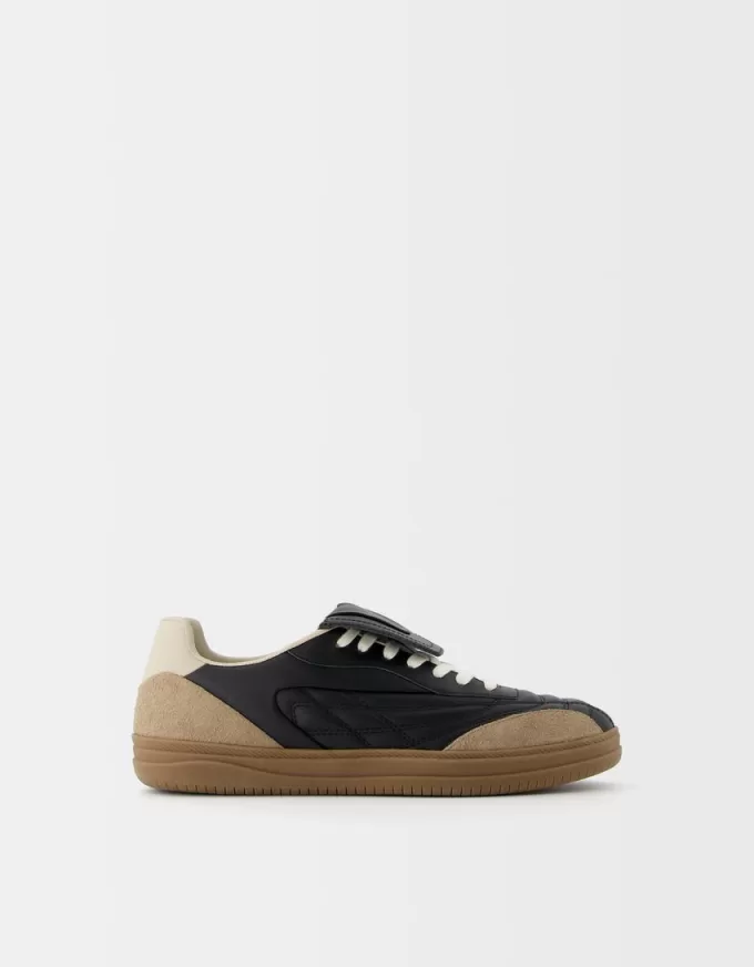 Scarpe da calcio retrò con linguetta