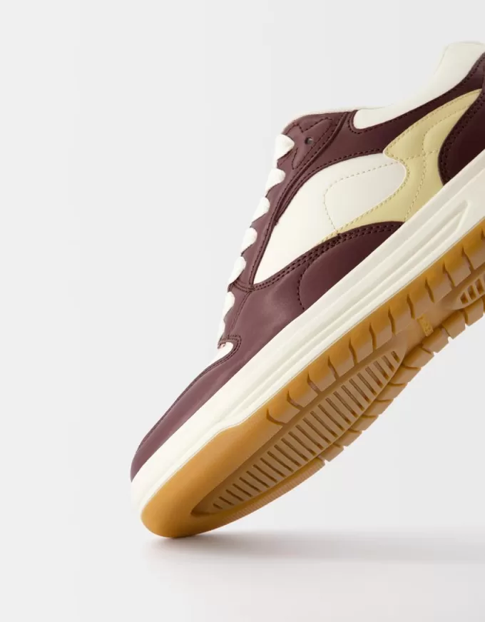 Scarpe da ginnastica a contrasto