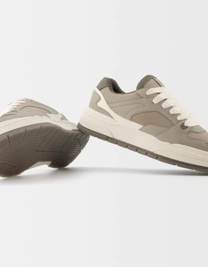 Scarpe da ginnastica grosse