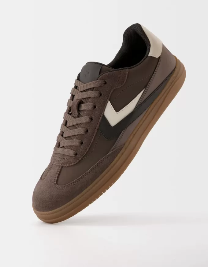 Scarpe da ginnastica retrò