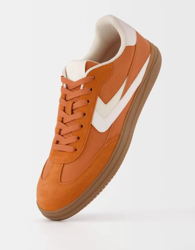 Scarpe da ginnastica retrò