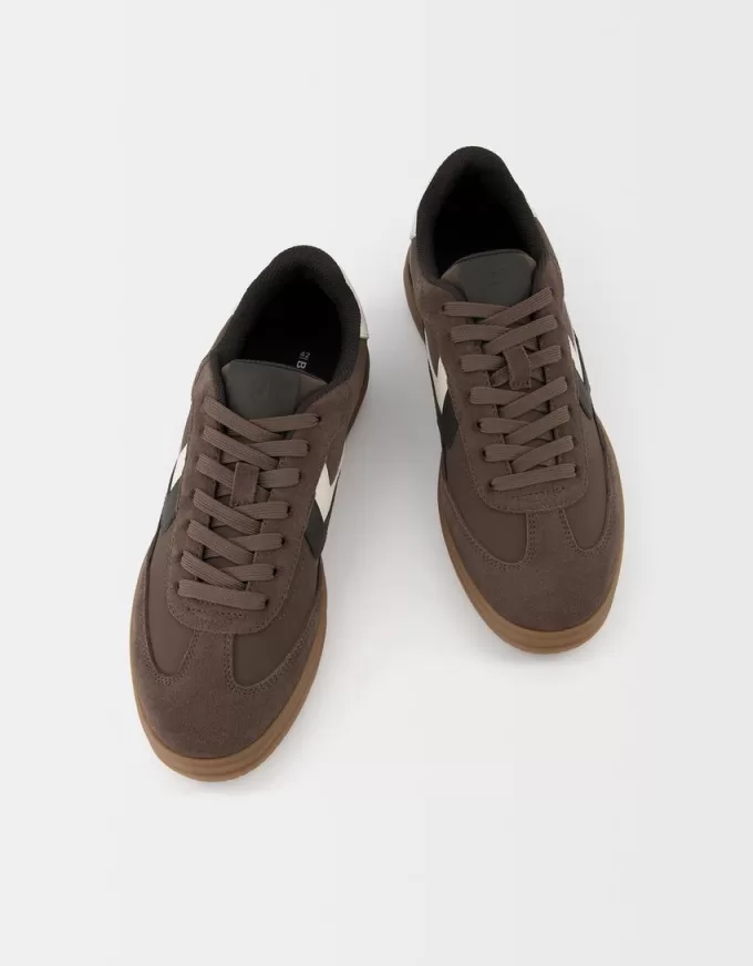 Scarpe da ginnastica retrò