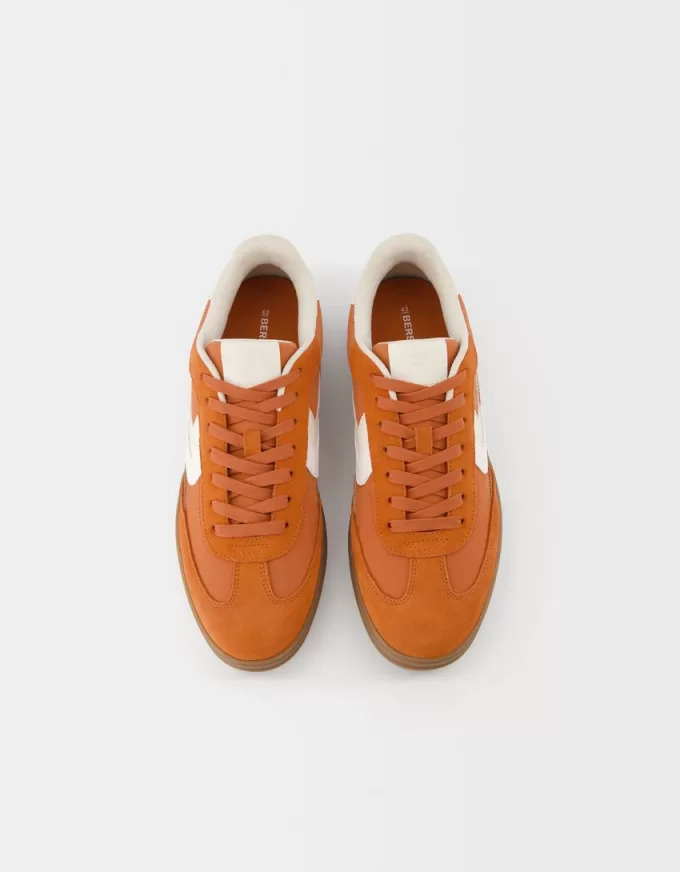 Scarpe da ginnastica retrò