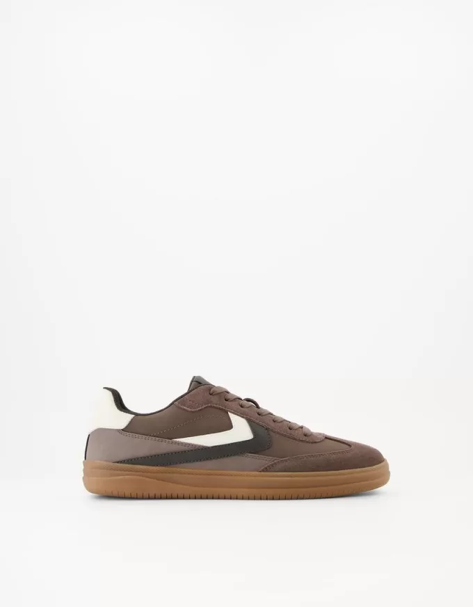 Scarpe da ginnastica retrò