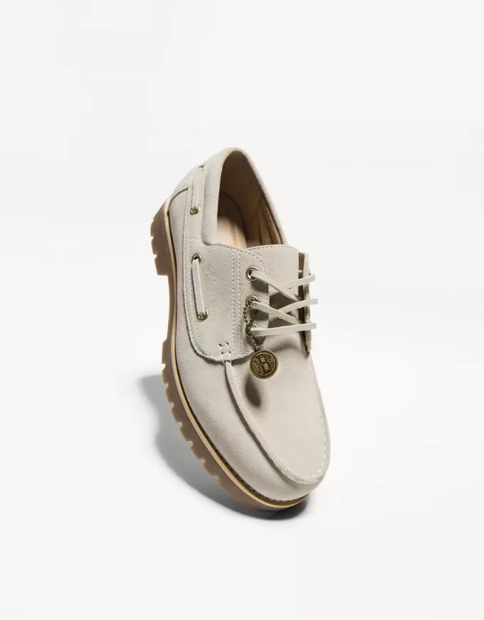 Scarpe da ponte in crosta di cuoio con dettaglio portachiavi