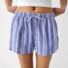 Shorts con dettaglio elastico in vita