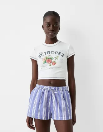 Shorts con dettaglio elastico in vita