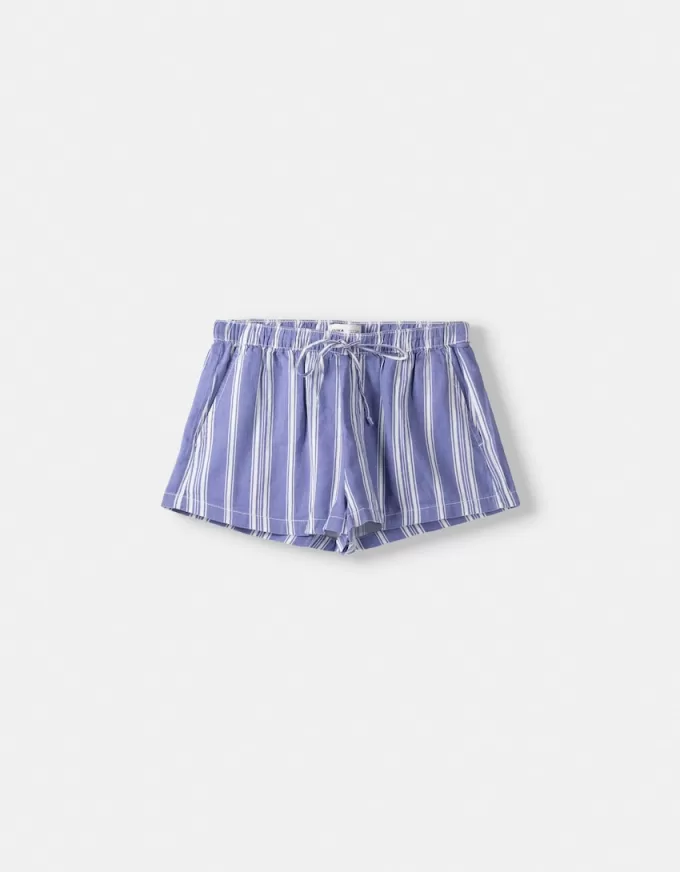 Shorts con dettaglio elastico in vita