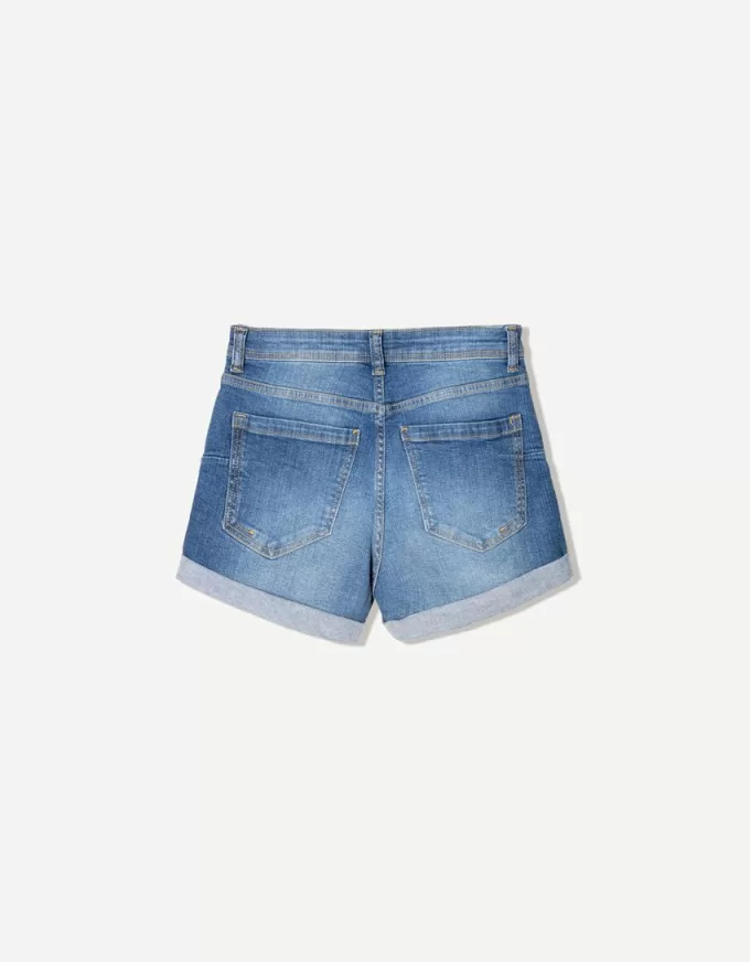 Shorts in denim arrotolati