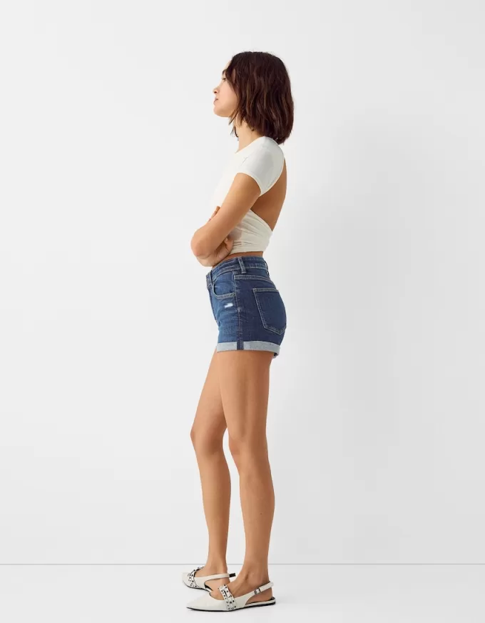 Shorts in denim arrotolati