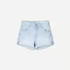 Shorts in denim arrotolati