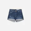 Shorts in denim arrotolati