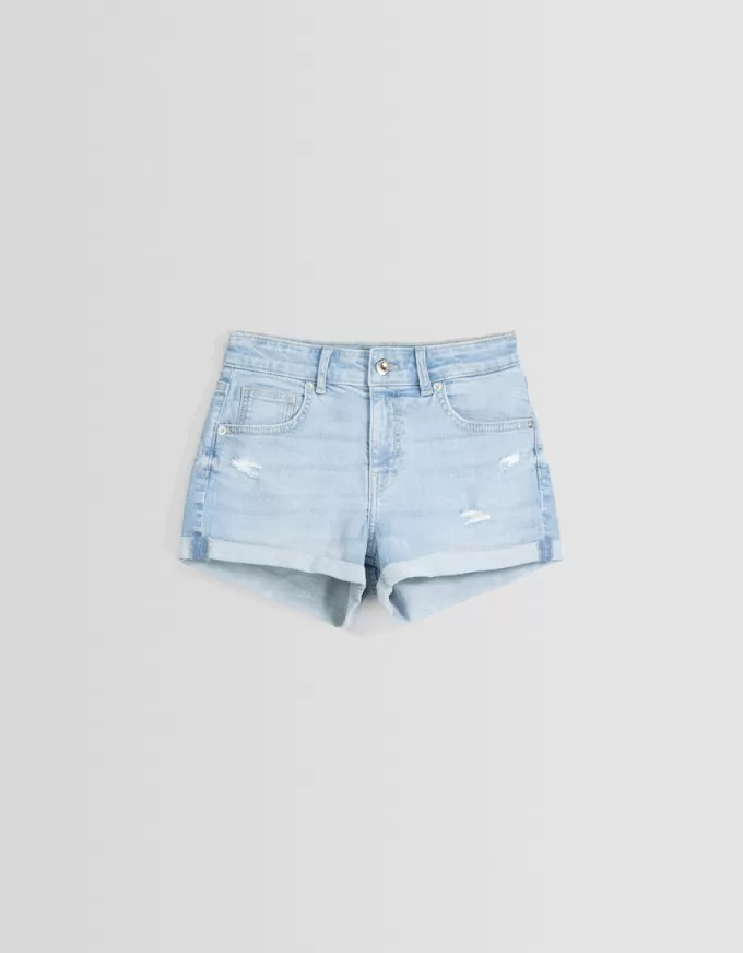 Shorts in denim arrotolati
