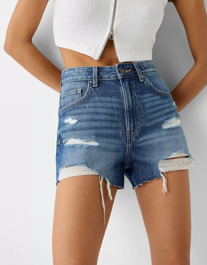 Shorts in denim strappati