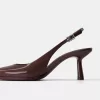 Slingback con tacco gattino