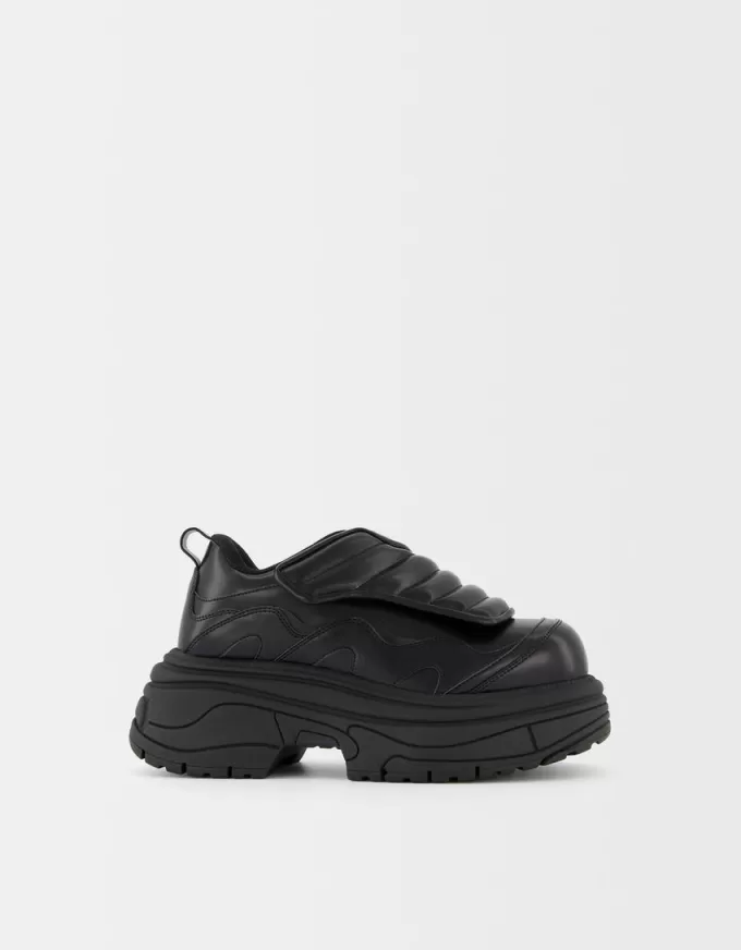 Sneaker con plateau monocromatiche