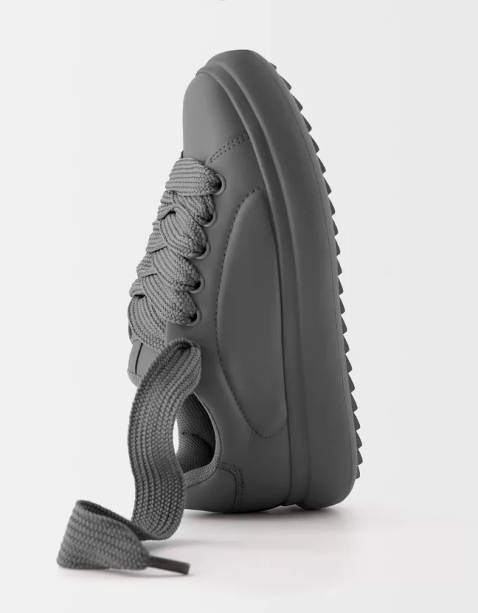 Sneaker con suola spessa