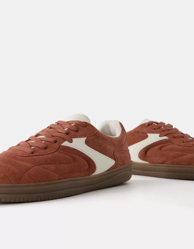 Sneaker retrò in pelle crosta