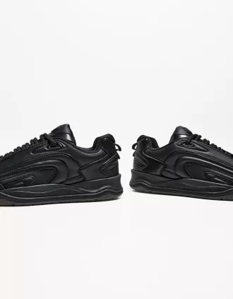 Sneaker tecniche robuste