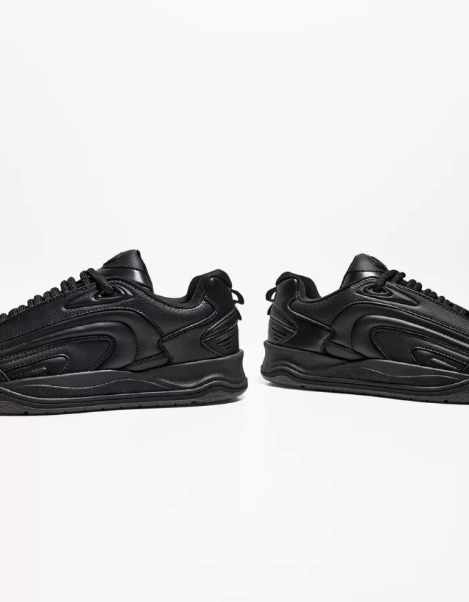 Sneaker tecniche robuste