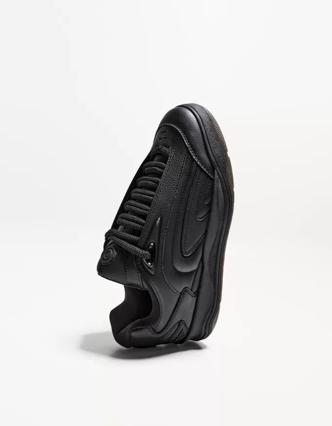 Sneaker tecniche robuste