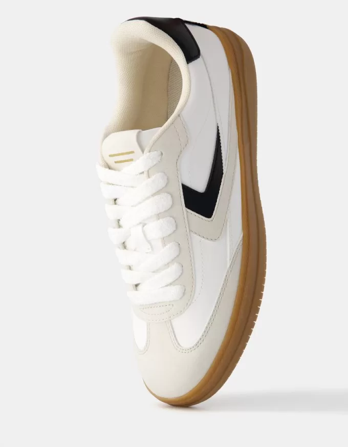 Sneakers retrò con dettaglio in pizzo