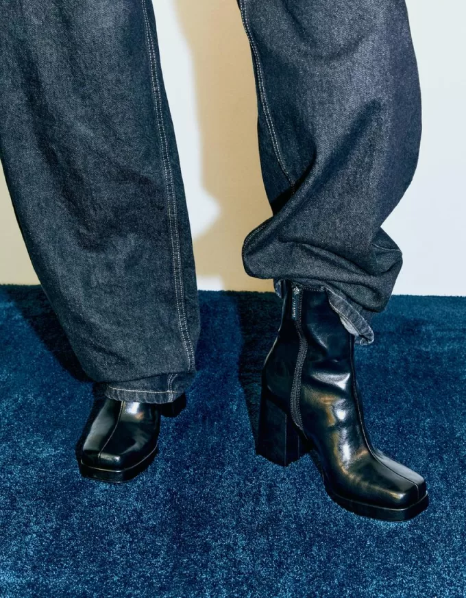 Stivaletti con plateau e tacco alto