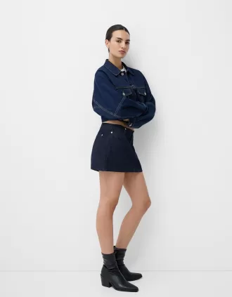 Stivaletti da cowboy aderenti con tacco alto