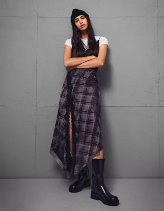 Stivaletti piatti a metà polpaccio con suola track